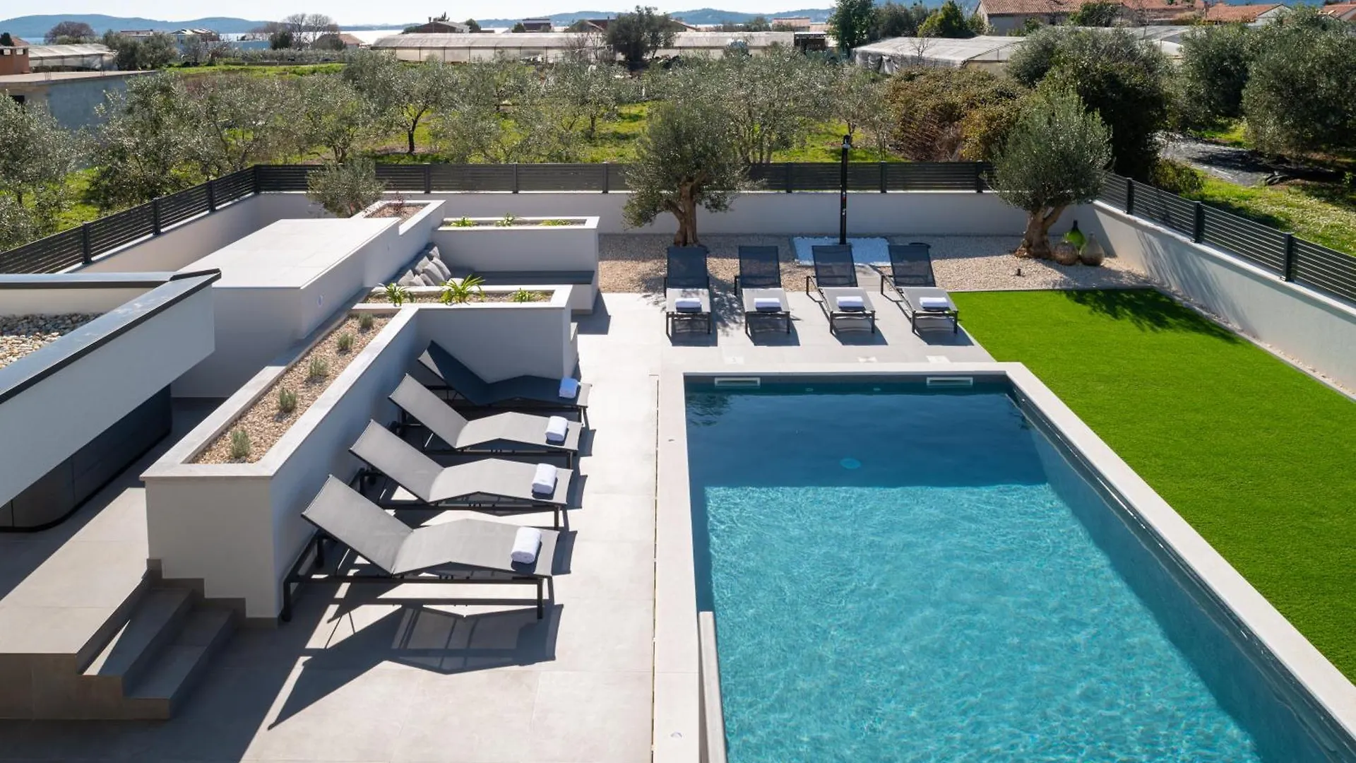Villa Zenith With Private Pool And Jacuzzi Bibinje