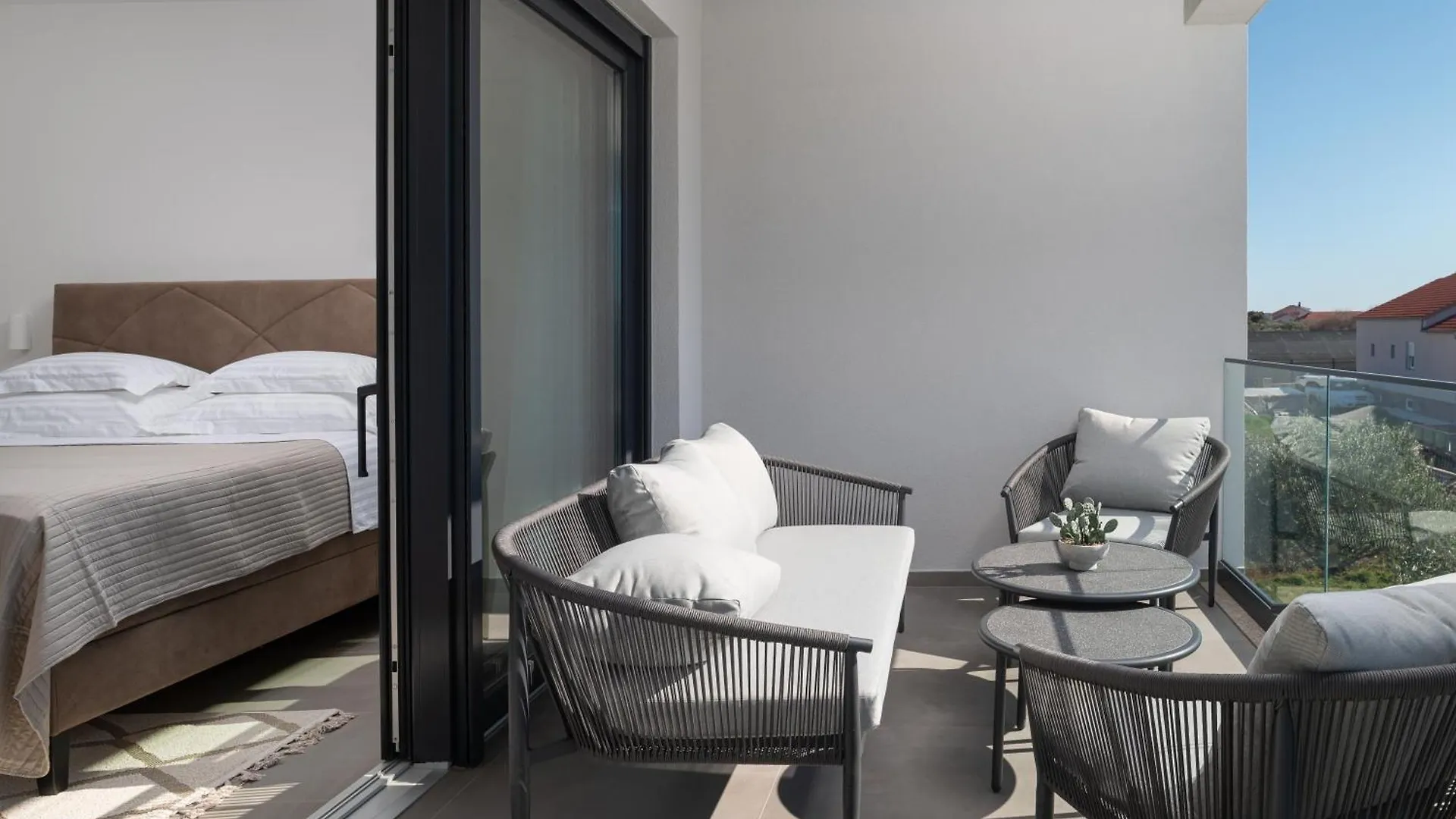 Villa Zenith With Private Pool And Jacuzzi Bibinje