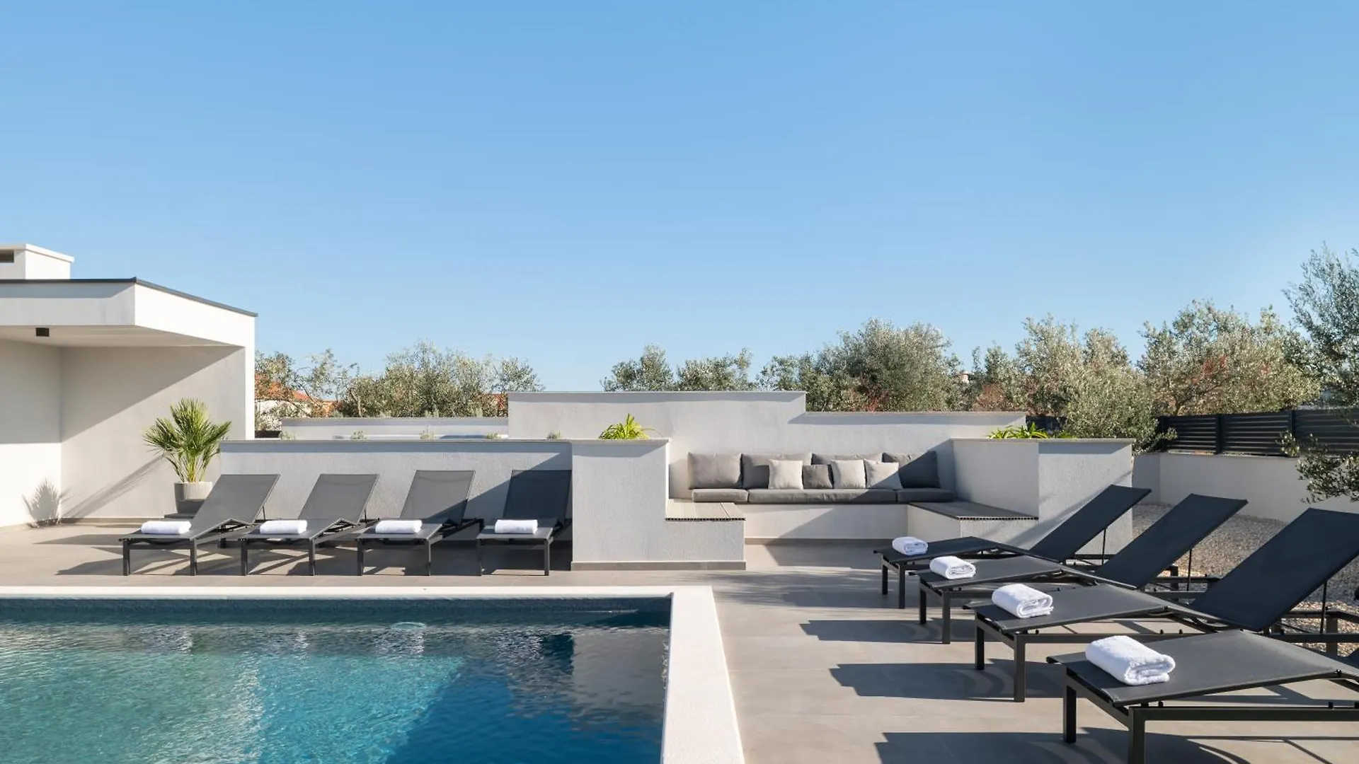 Villa Zenith With Private Pool And Jacuzzi Bibinje 0*,